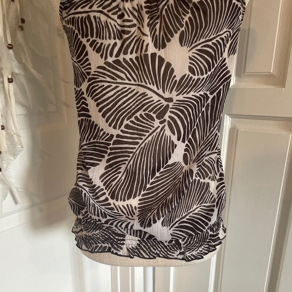 Charlotte Russe Black & White Leaf Print Ruffle Blouse with Tie Neck, Size XS - Picture 9 of 16